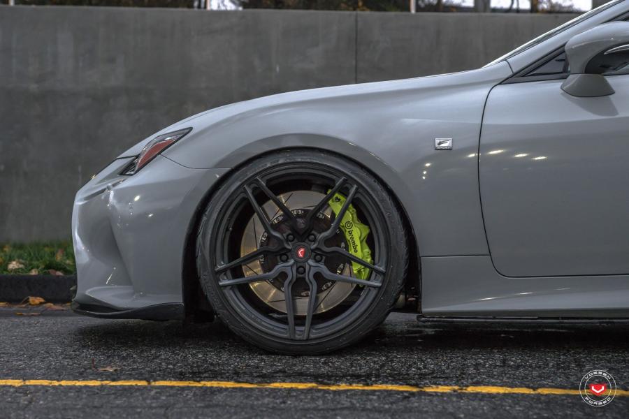 Детали экстерьера Lexus RC F on Vossen Wheels (HC-2) 2017 года  (фото 10 из 12)